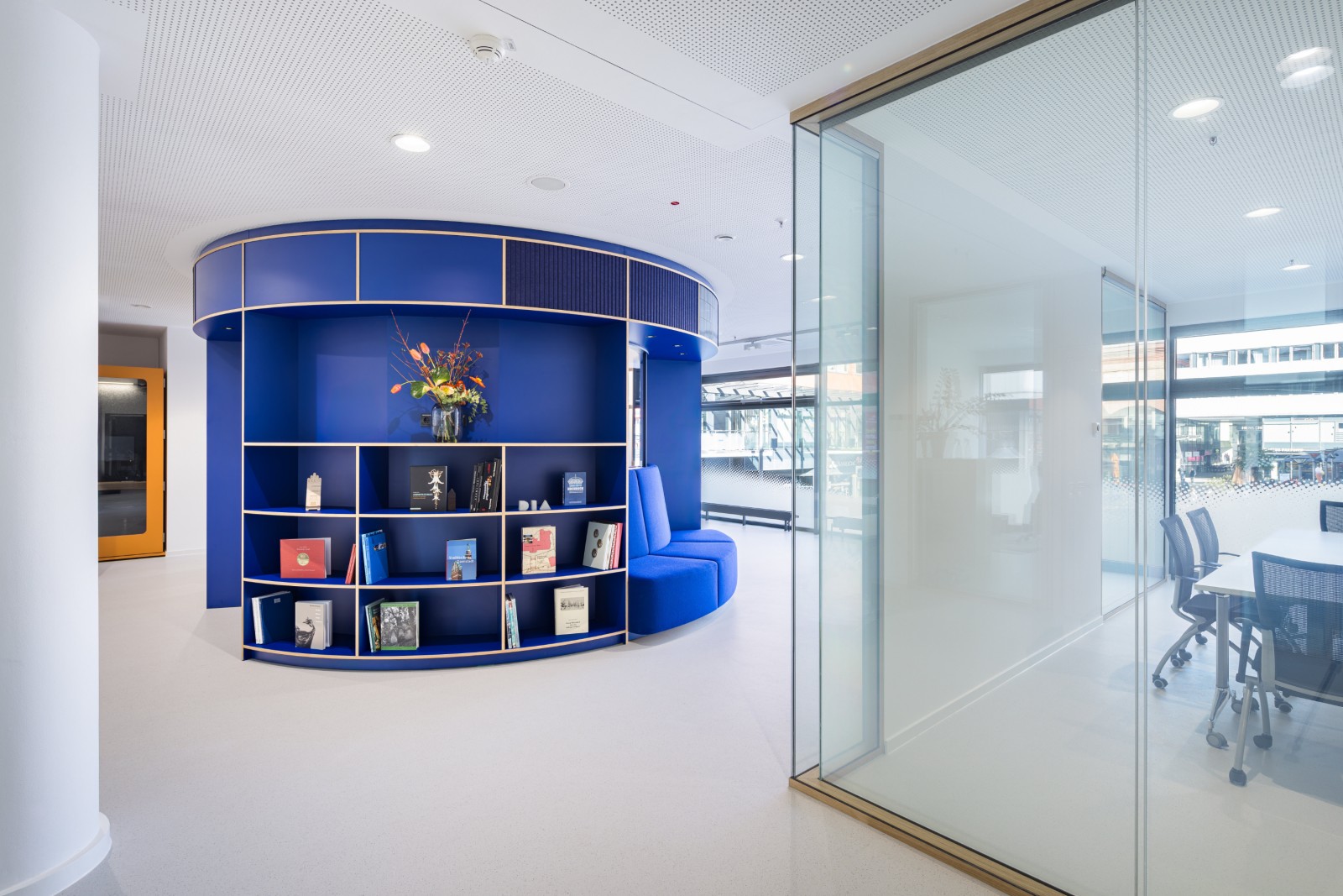 DIA Stadtfoyer DA 40